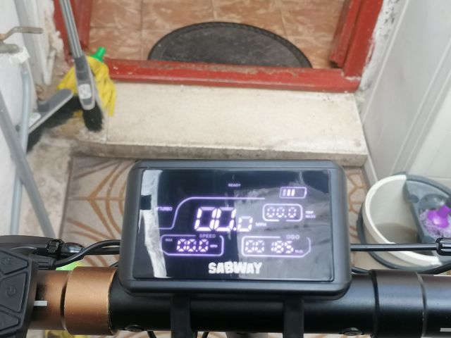 Patin Electrico Sabway 4 Lite con mangetos nuevas
