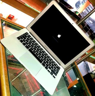 MACBOOK AIR (13-INCH INTEL CORE I5  macOS MONTEREY