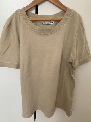 CAMISETA BEIGE
