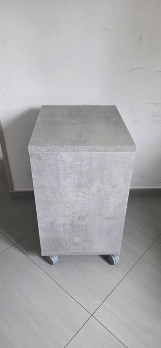 Cassettiera con ruote grigio