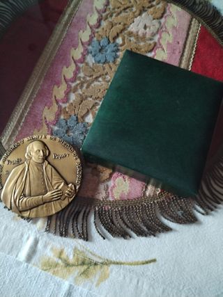 Medalla Padre Piquer Caja Madrid Conmemorativa