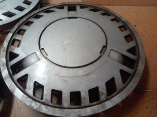 Tapacubos Renault 13"