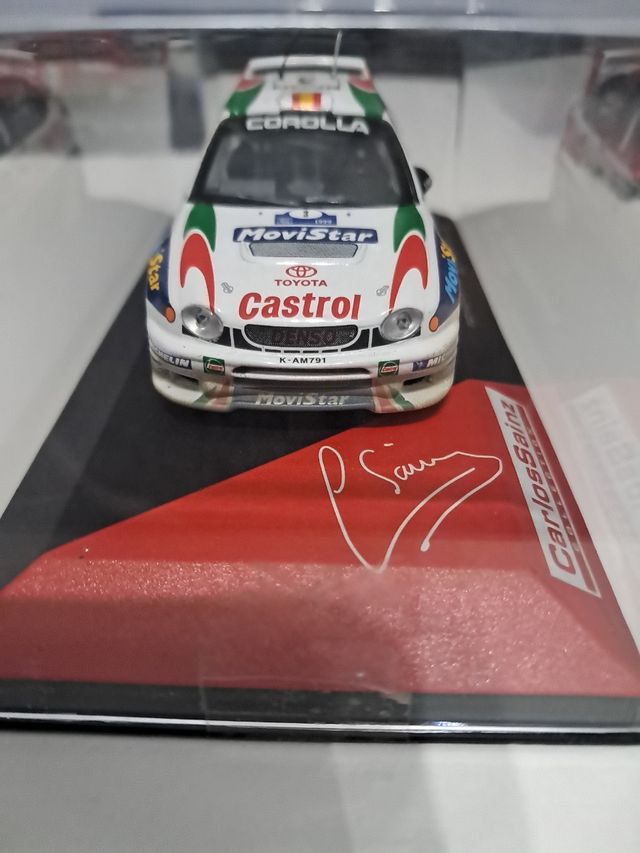 Toyota Corolla WRC Carlos Sainz 1/43
Y Ford focus 
