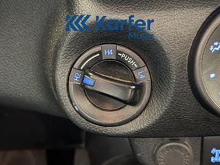 Toyota Hilux 2.4 D-4D Cabina Doble GX