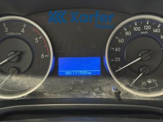 Toyota Hilux 2.4 D-4D Cabina Doble GX