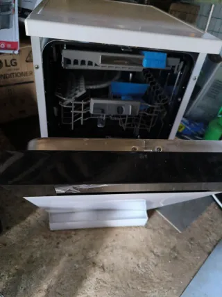 Lavavajillas y lavadora- secadora