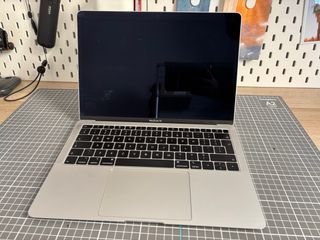 MacBook Air 2019 8 GB RAM 250 GB SSD Argento