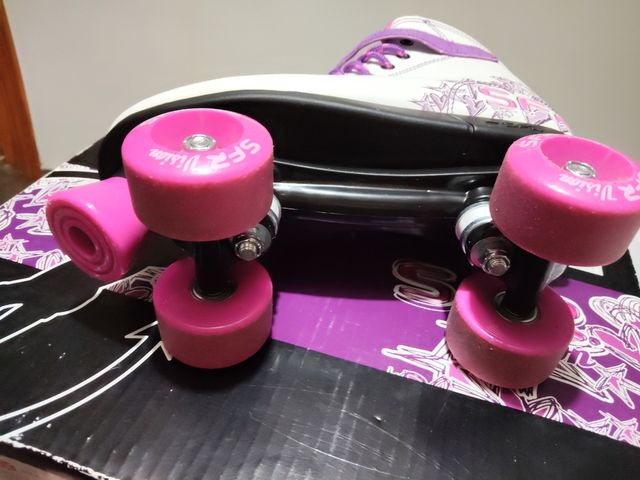 Patines de 4 ruedas Vision morados número 39'5