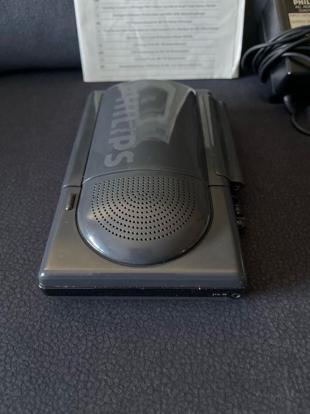 TV Portátil LCD con Radio Philips 3LC2050