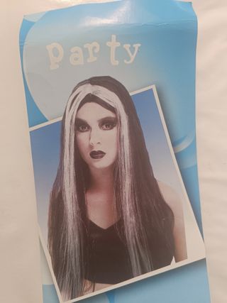 Peluca Vampira Morticia Addams Negra