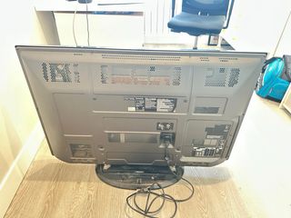 TV Panasonic 40” full HD con mando