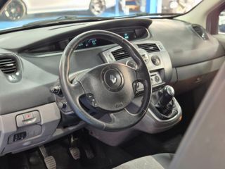 Renault Scénic CONFORT AUTHENTIQUE 1.5DCI100