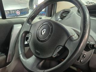 Renault Scénic CONFORT AUTHENTIQUE 1.5DCI100