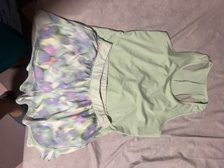 Ropa deportiva mujer azul y rosa