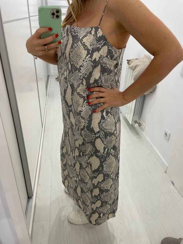 Vestido H&M estampado serpiente