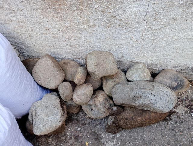 Piedras de río para jardín - Varias