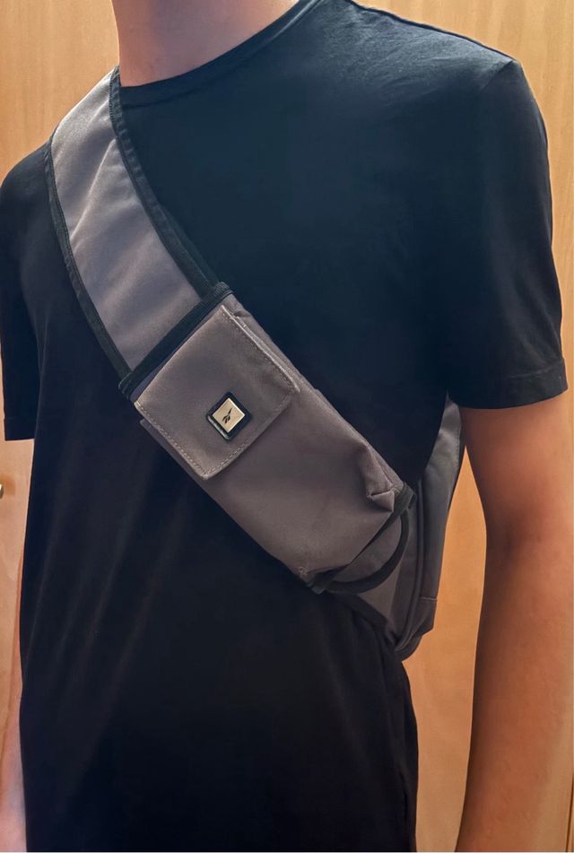 Mochila Bandolera Reebok Gris