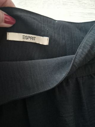 Falda negra Esprit cintura plisada