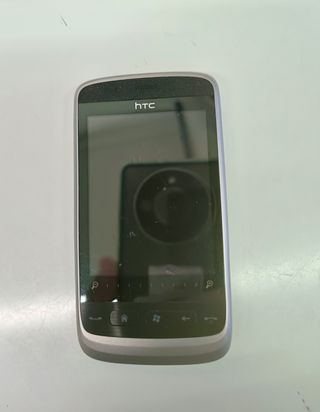 4 Teléfonos Smartphones HTC antiguos