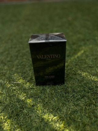 Valentino Uomo Born in Roma Rockstud Noir Eau de T