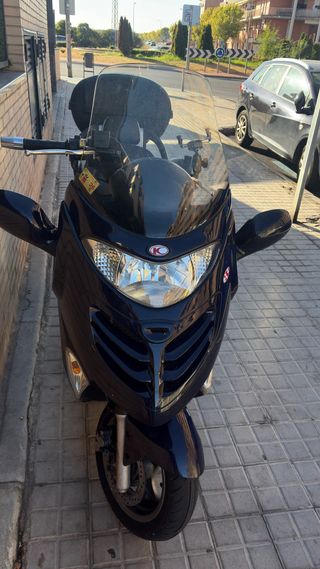 Moto Kymco Grand Dink 125