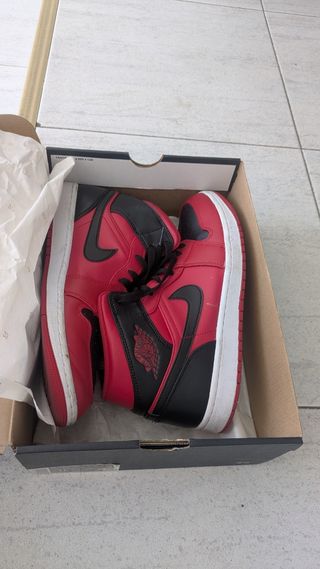 Jordan 1 Rojo y Negro