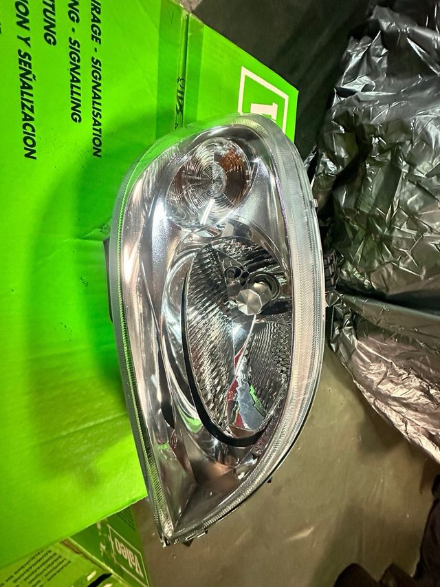 Faros Citroen Saxo Valeo (originales)