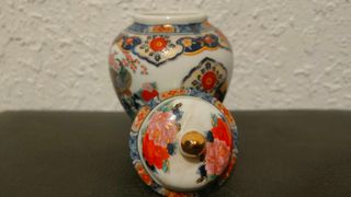 Jarrón Decorativo Japonés de Porcelana.