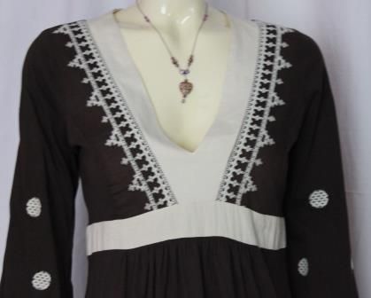 Vestido bordado Cortefiel en marron chocolate