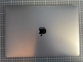 MacBook Pro 2020 M1 16GB RAM 500GB SSD Plata