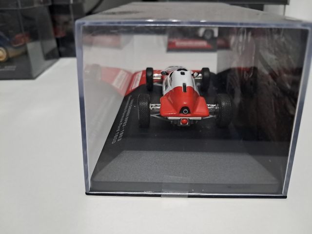Coche Carlos Sainz Van Diemen RF83 1/43