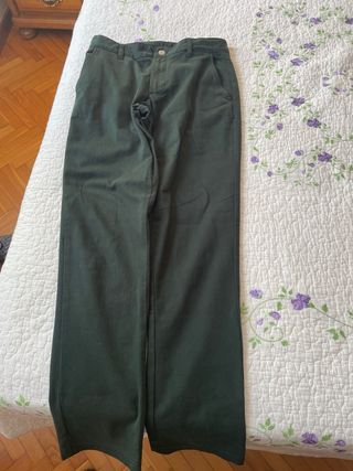 Pantalón chino Zara verde botella