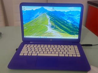 Portátil HP Morado