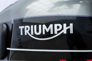 TRIUMPH SPEED TWIN 1200