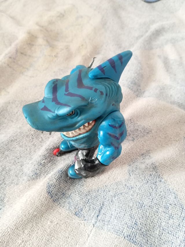Tiburón Street Sharks Azul con Patines