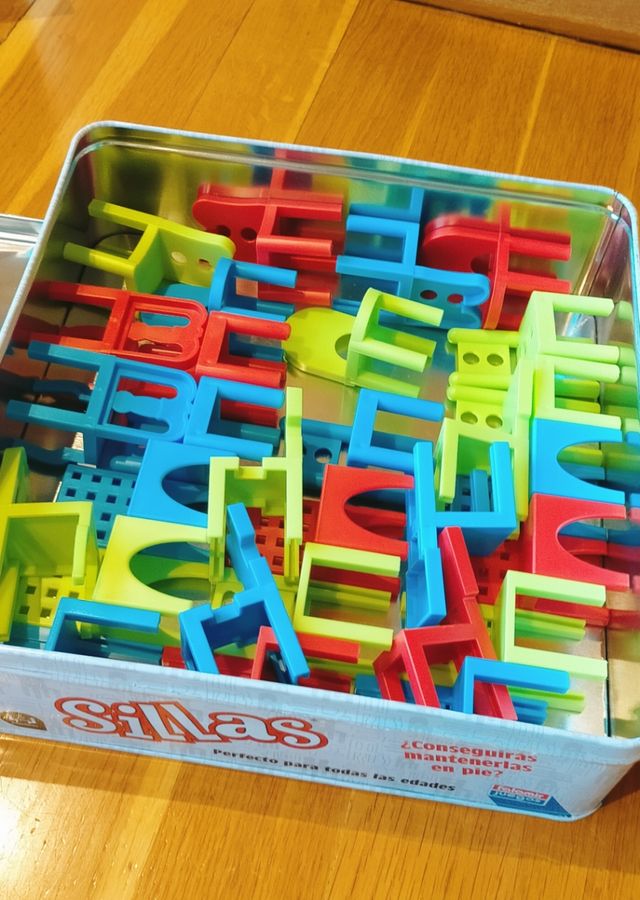 Juego de mesa Equilibrio Sillas
