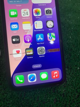 iPhone 11 COMO NUEVO