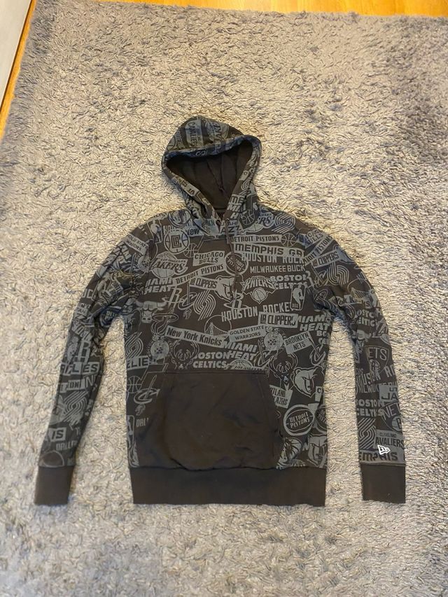 Sudadera New Era NBA Gris