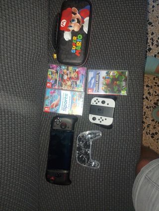 Nintendo Switch oled con accesorios