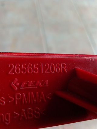 Reflector Rojo Renault Clio
Referencia 265651206R