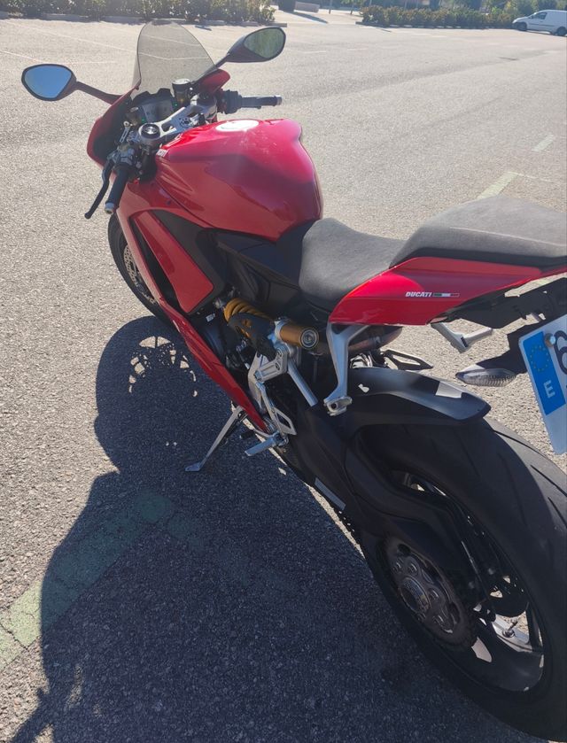 Ducati Panigale V2