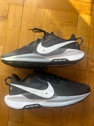 Nike Pegasus Trail 5 Talla 44.5 Negras