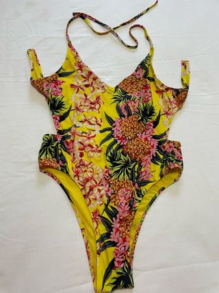 Bañador Zara Estampado Piñas Flores Talla L