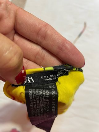 Bañador Zara Estampado Piñas Flores Talla L