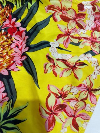 Bañador Zara Estampado Piñas Flores Talla L