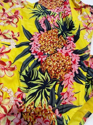 Bañador Zara Estampado Piñas Flores Talla L