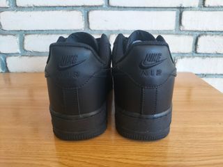 Nike Air Force 1 Negras Talla 42
Nuevas.