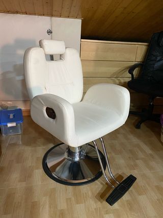 Silla de peluquería blanca
