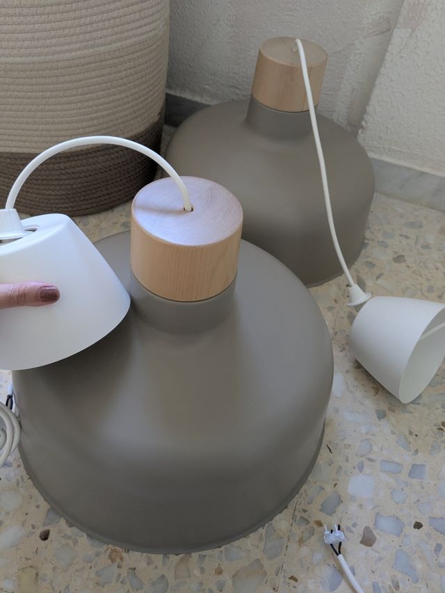 Lámparas colgantes grises Ikea