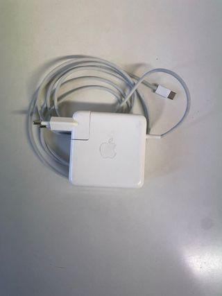 MacBook Pro 13” 2020 i5 16GB RAM Gris